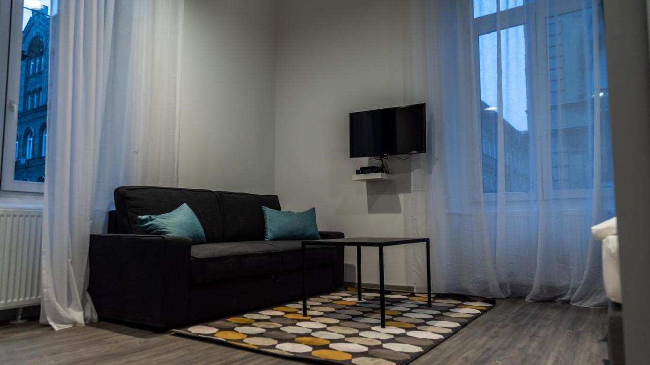 Bpr Downtown Gemstone Apartments Budapeste Exterior foto